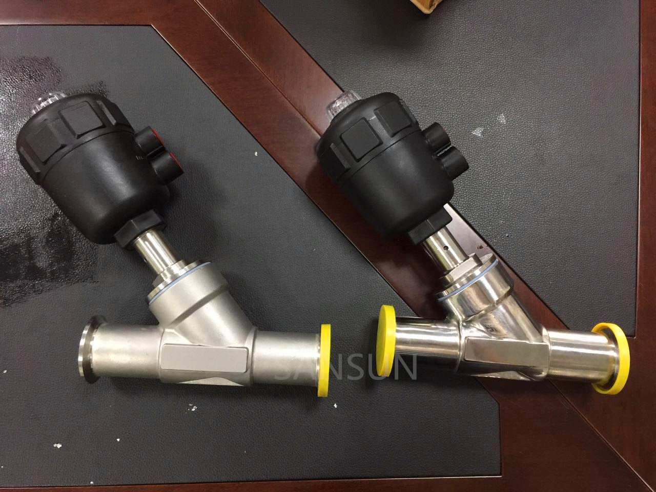 Pneumatic Angle Seat Valve